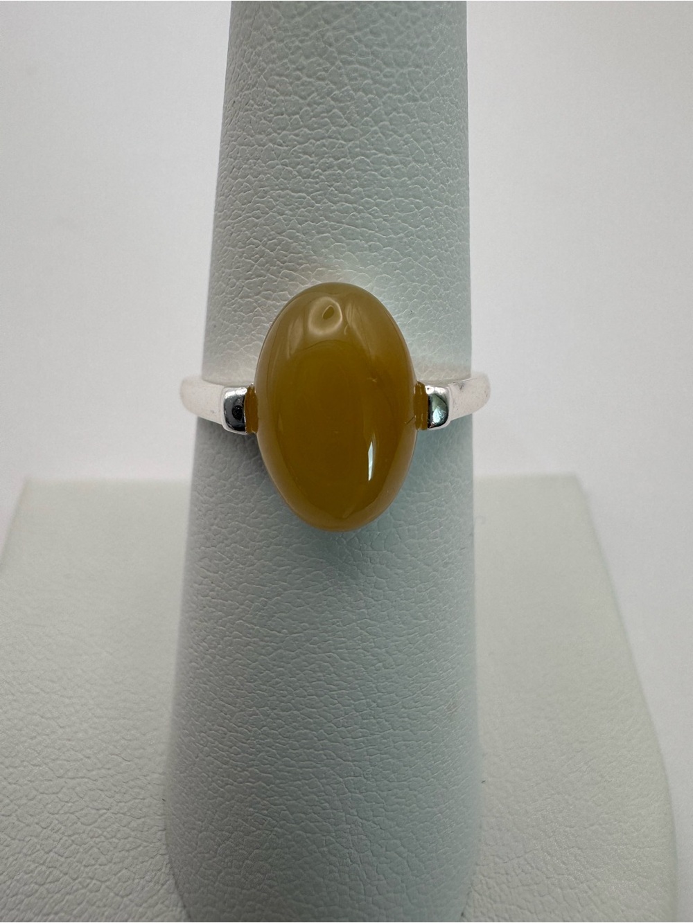 Golden Jade Oval Ring (#R61) - Picture 3 of 4